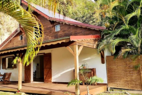 Maison chaleureuse aux Abymes avec jacuzzi relaxant